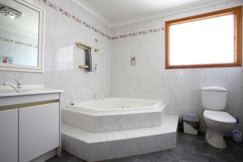 Cost of Bathtub Installation in Burnsville, MN